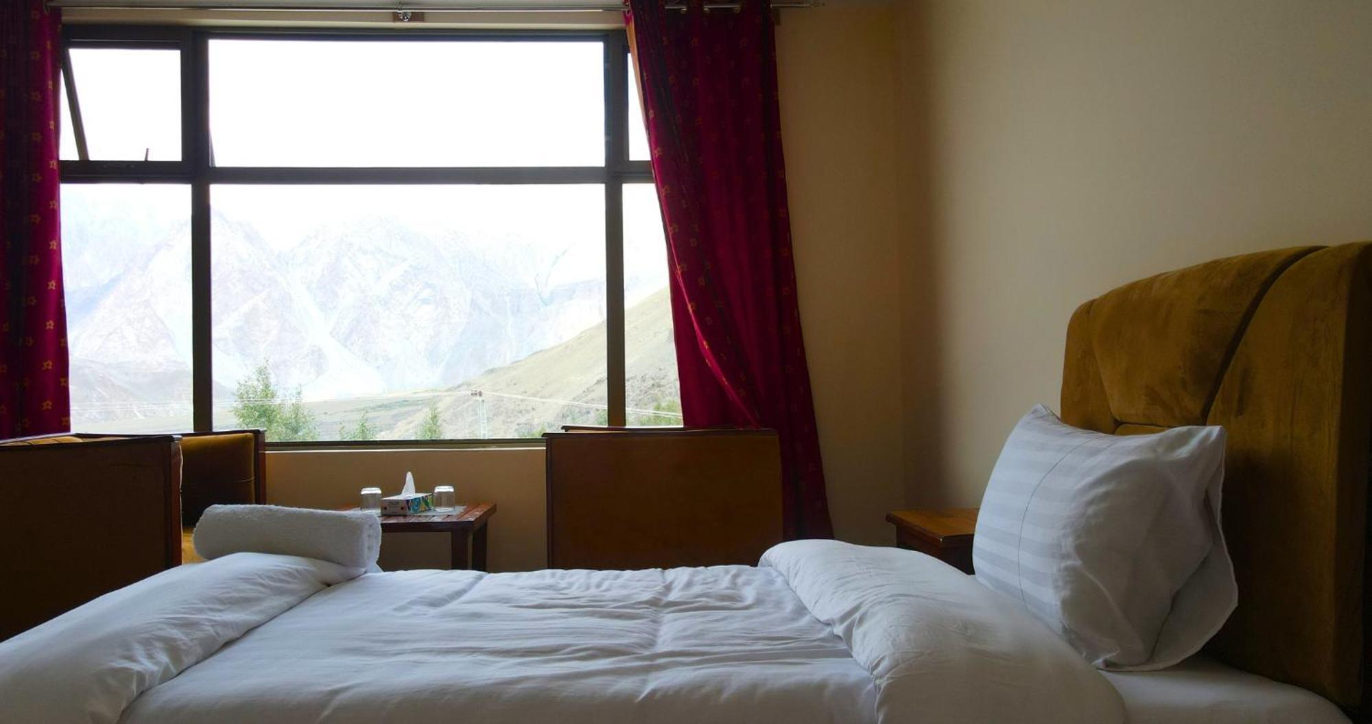 Apex Hotels And Resorts Hussaini Karimabad  Екстер'єр фото