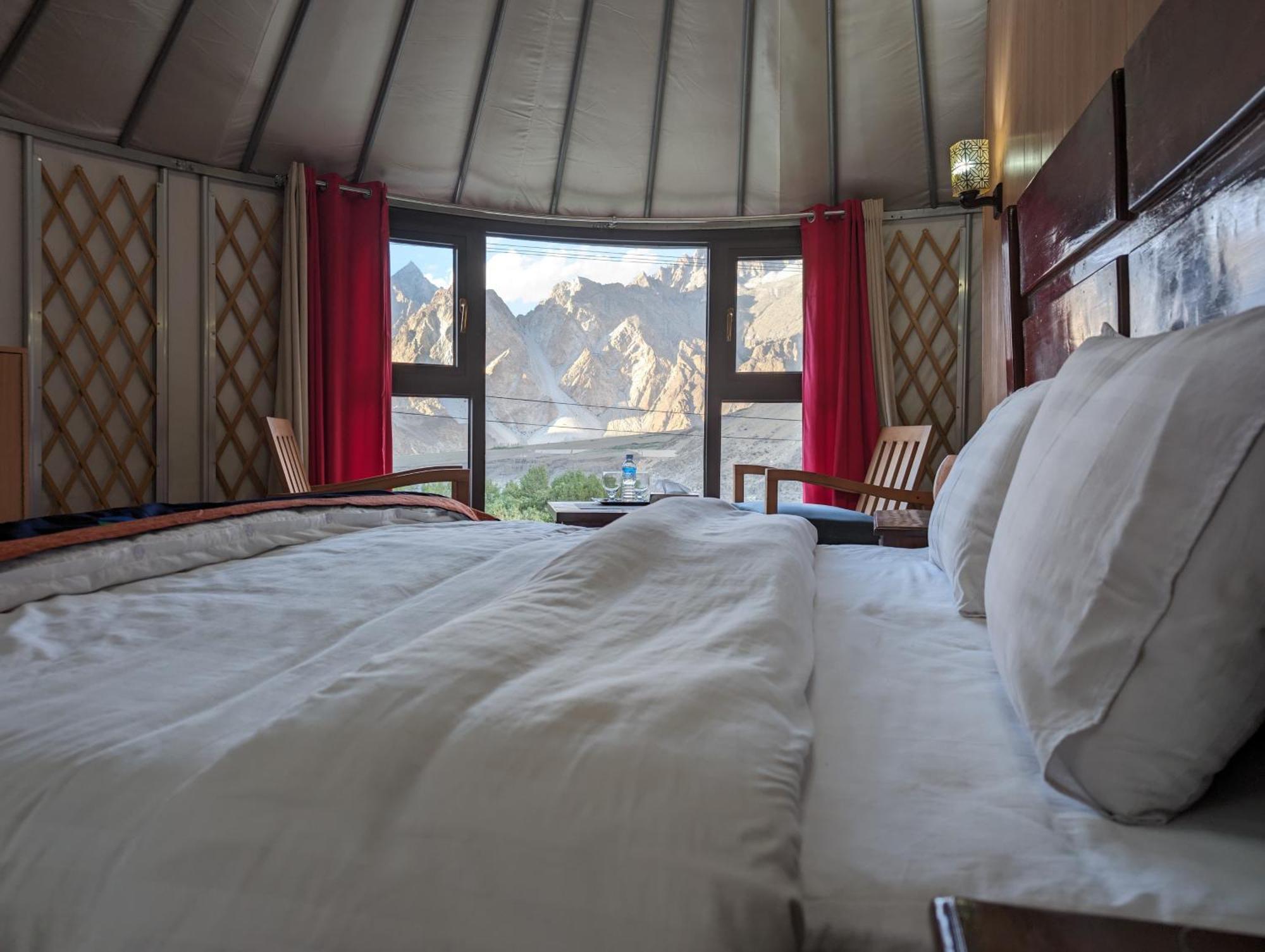 Apex Hotels And Resorts Hussaini Karimabad  Екстер'єр фото