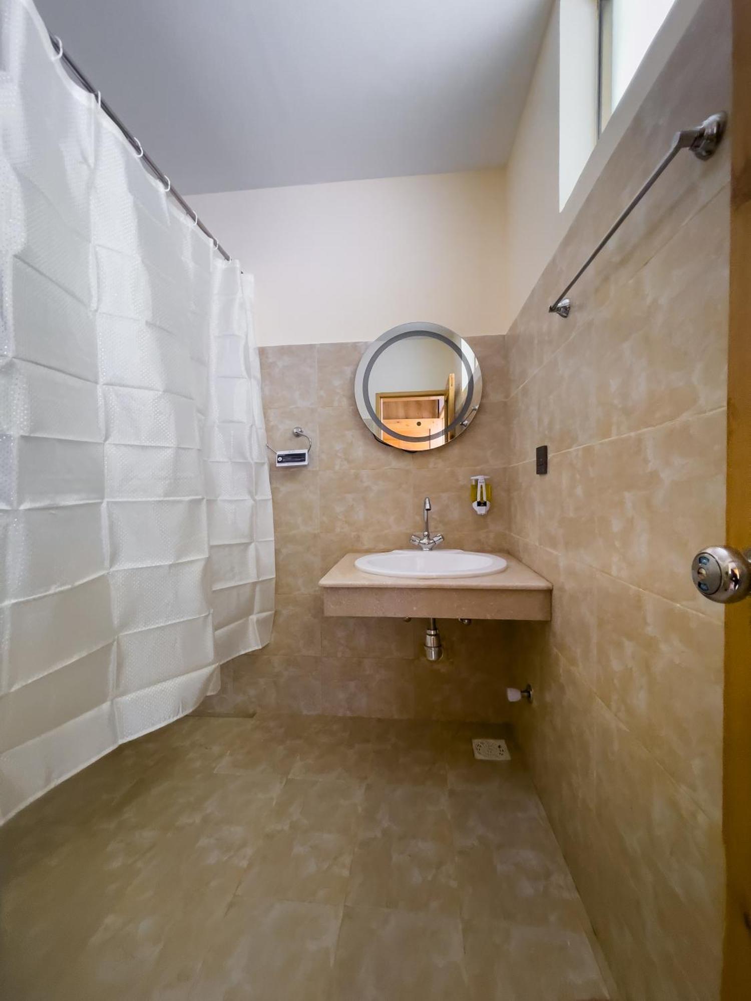 Apex Hotels And Resorts Hussaini Karimabad  Екстер'єр фото