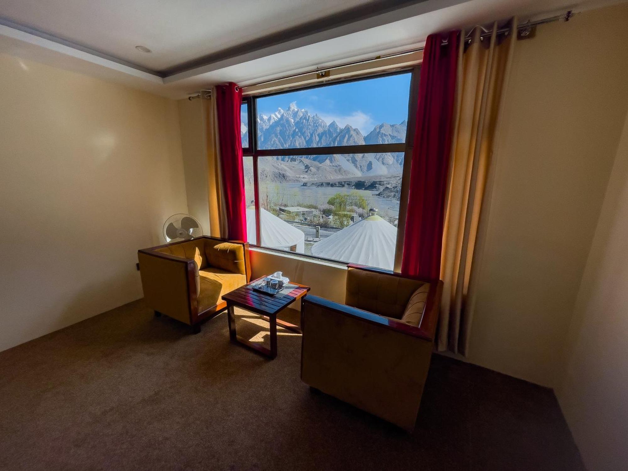 Apex Hotels And Resorts Hussaini Karimabad  Екстер'єр фото